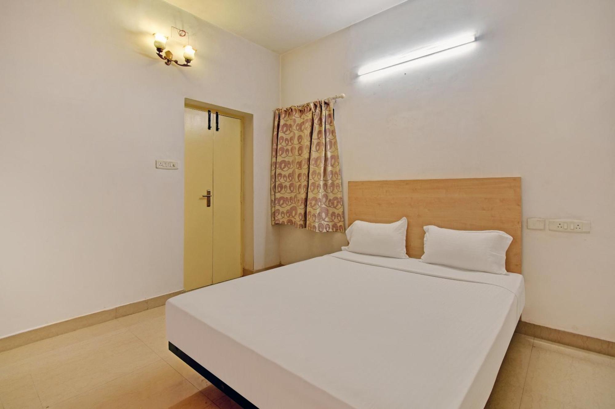 Hotel O Dakshin Villa Ecr チェンナイ エクステリア 写真